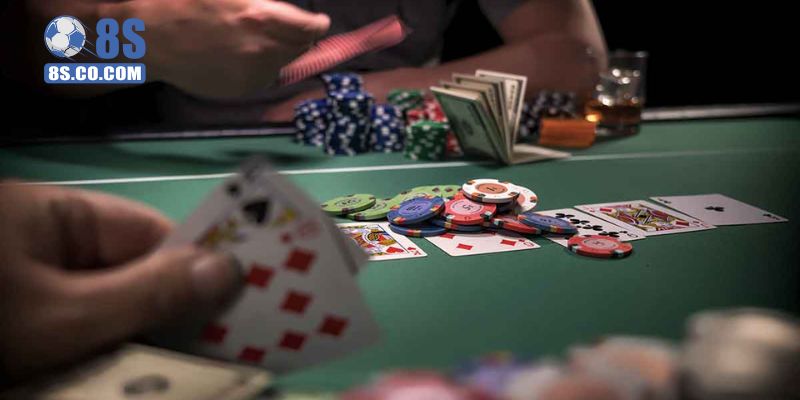 Luật chơi khi tham gia các ván cược Poker 8s